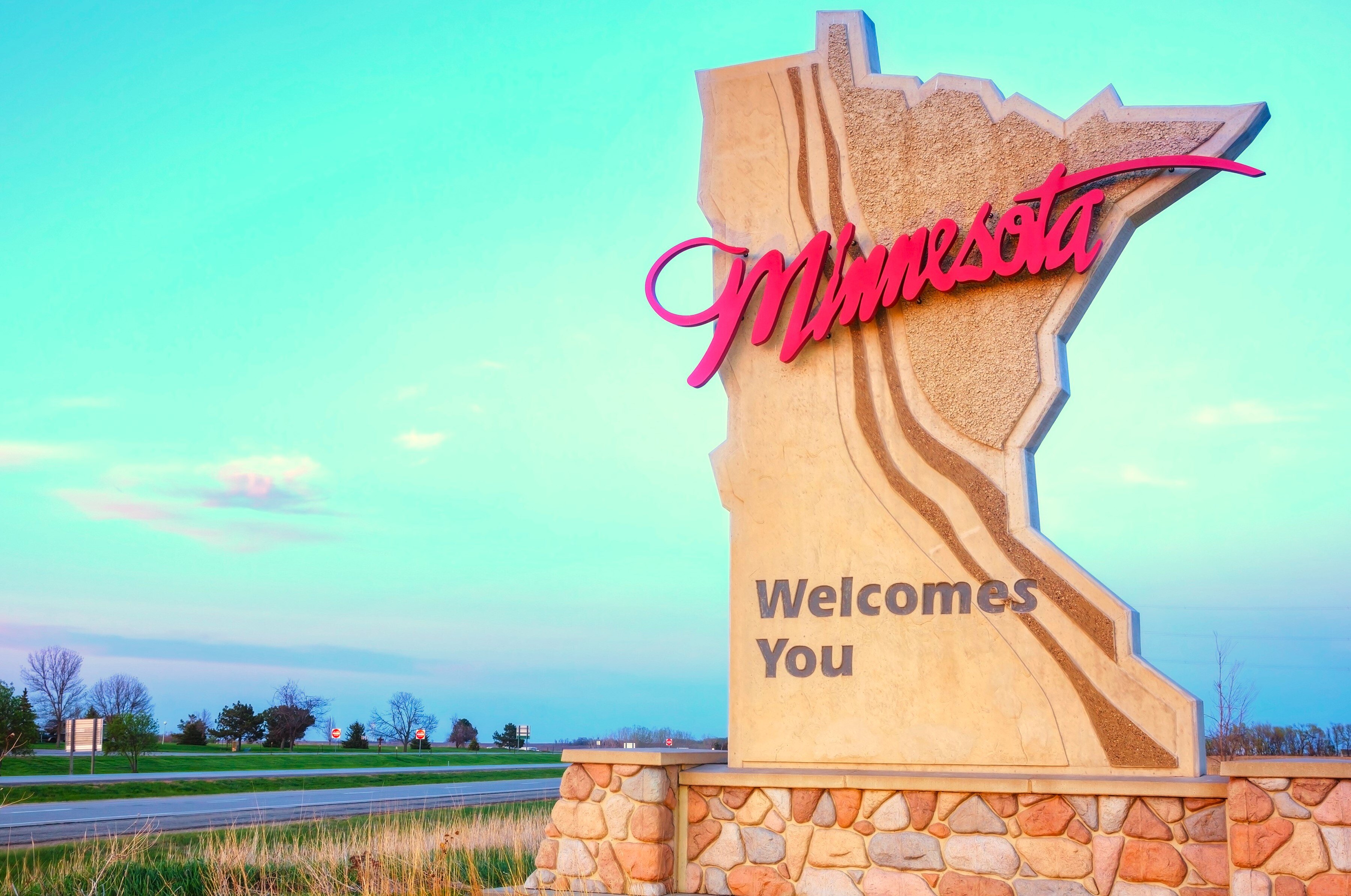 Minnesota welcome sign